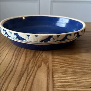 Vintage stoneware pie pan